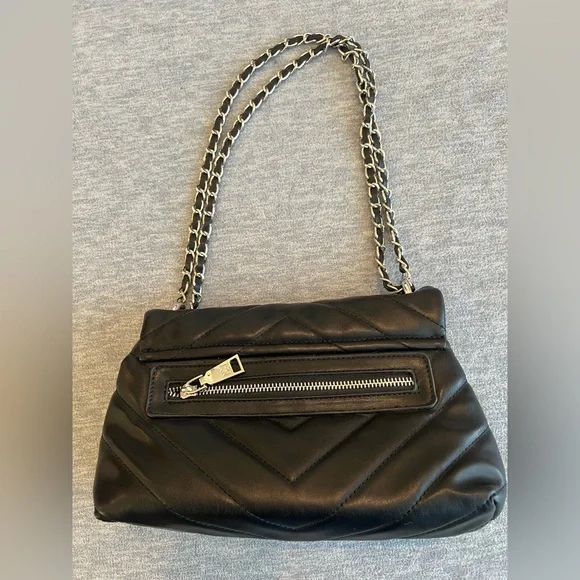 Badgley Mischka Women’s Mini Chevron Crossbody Bag Black Quilted Faux Leather - Picture 2 of 16